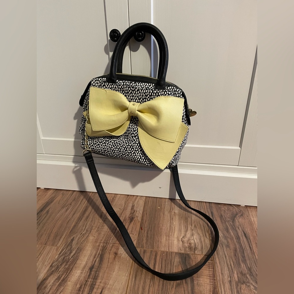 Betsy Johnson Black and White Shoulder bag with Yellow Bow